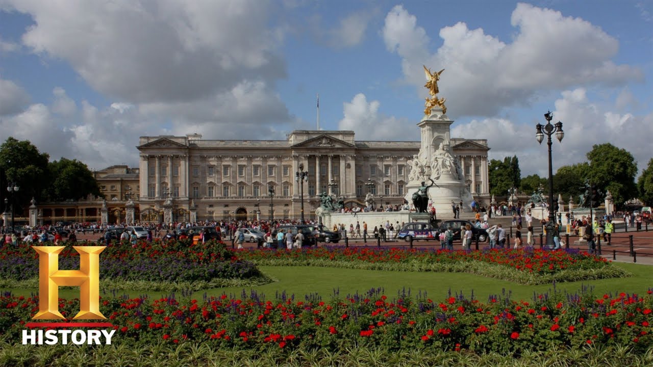 Deconstructing History: Buckingham Palace | History