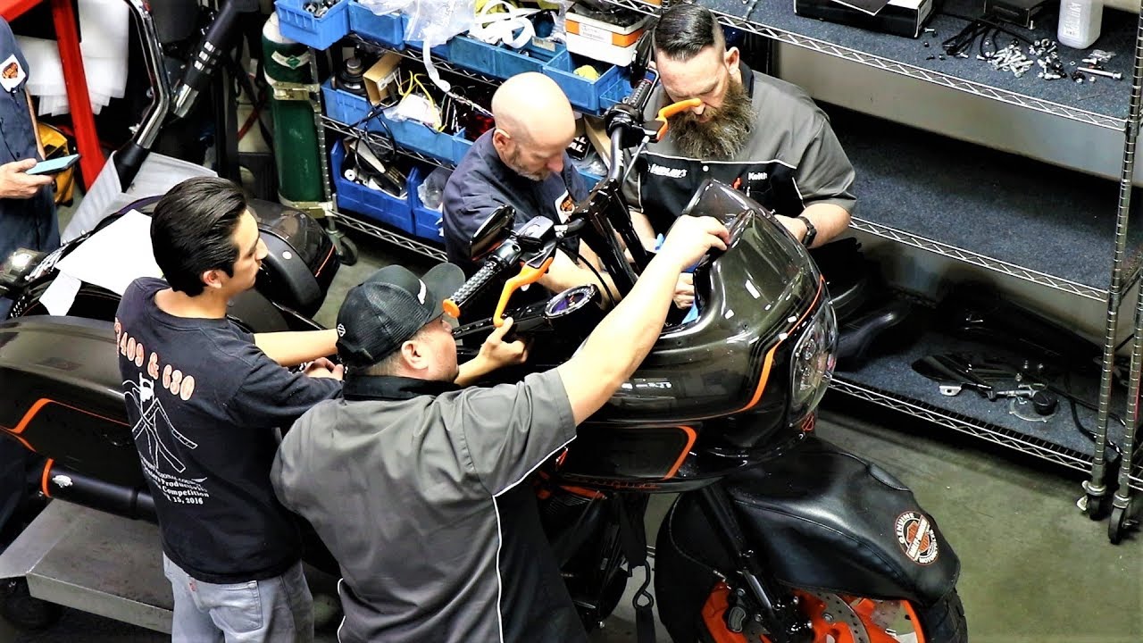 Harley-Davidson Coast Glide (FXGTS)│Laidlaw's Battle of the Kings Entry