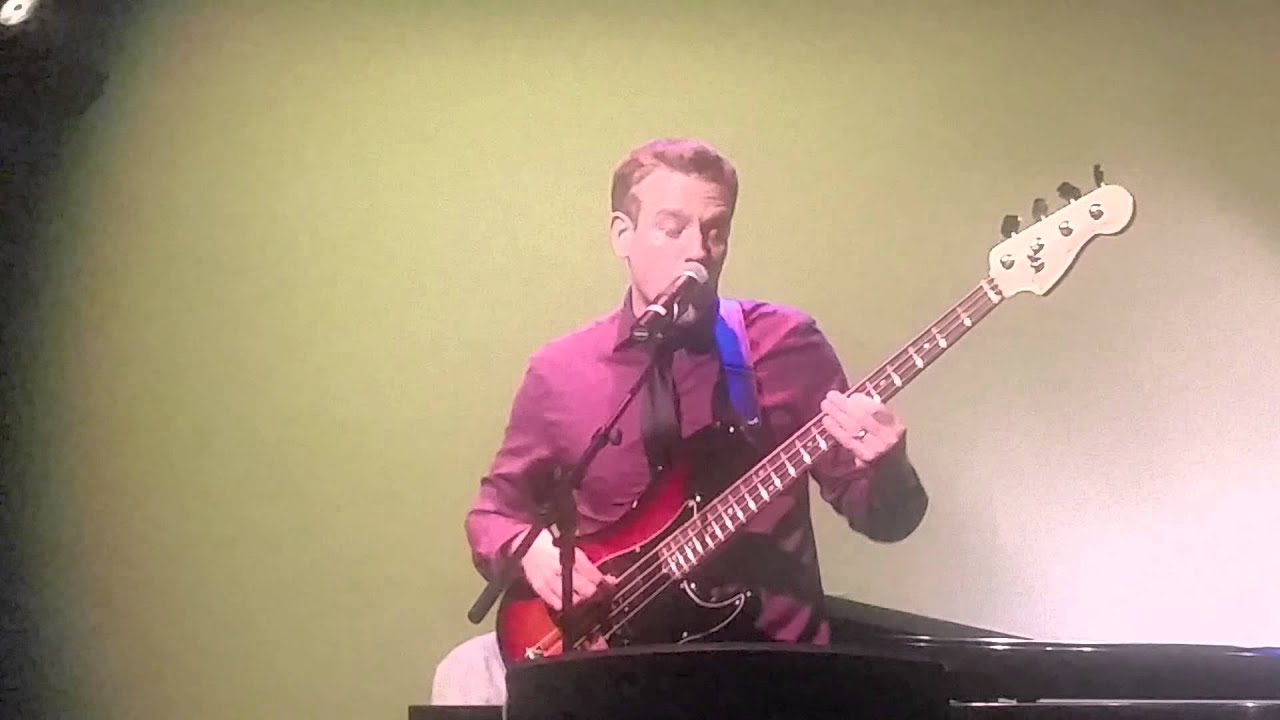 Adam Pascal singing Vienna at MTC. 9-26-15