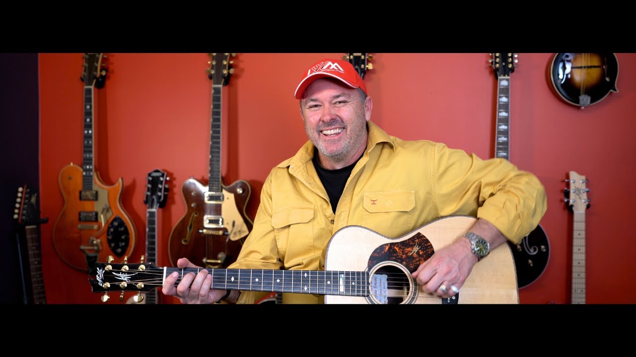 Lindsay Waddington - Summer Nights (Studio Video)