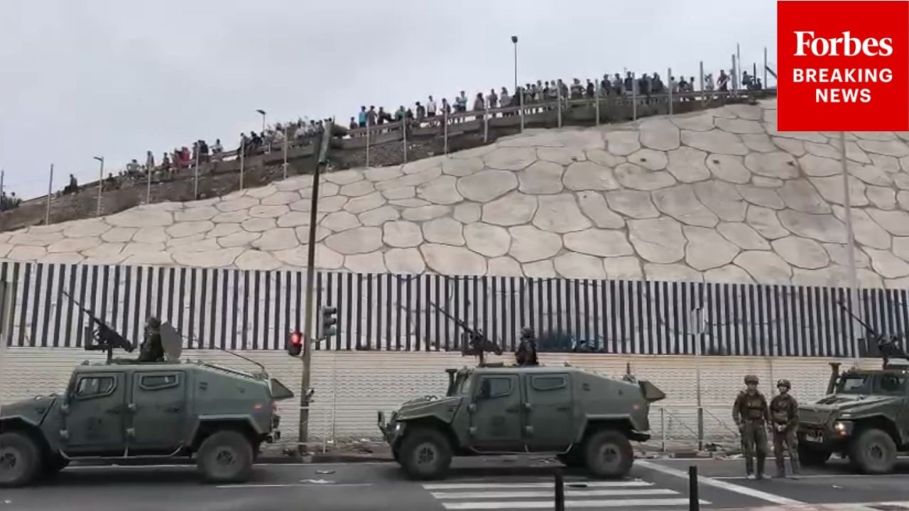 Spain Deploys Troops To Block Moroccans From Entering Spain Amid Ceuta Migrant Surge