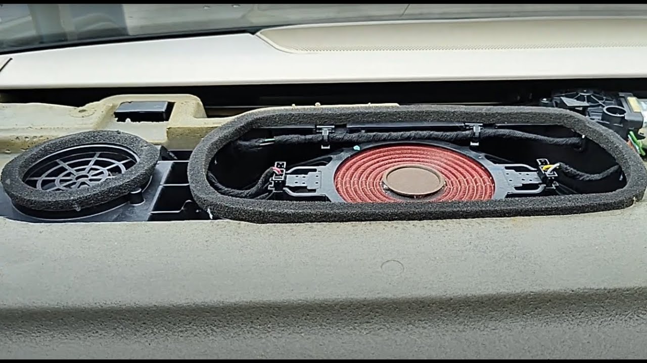 Mercedes E350 W212 Rear Deck Speaker Replacement