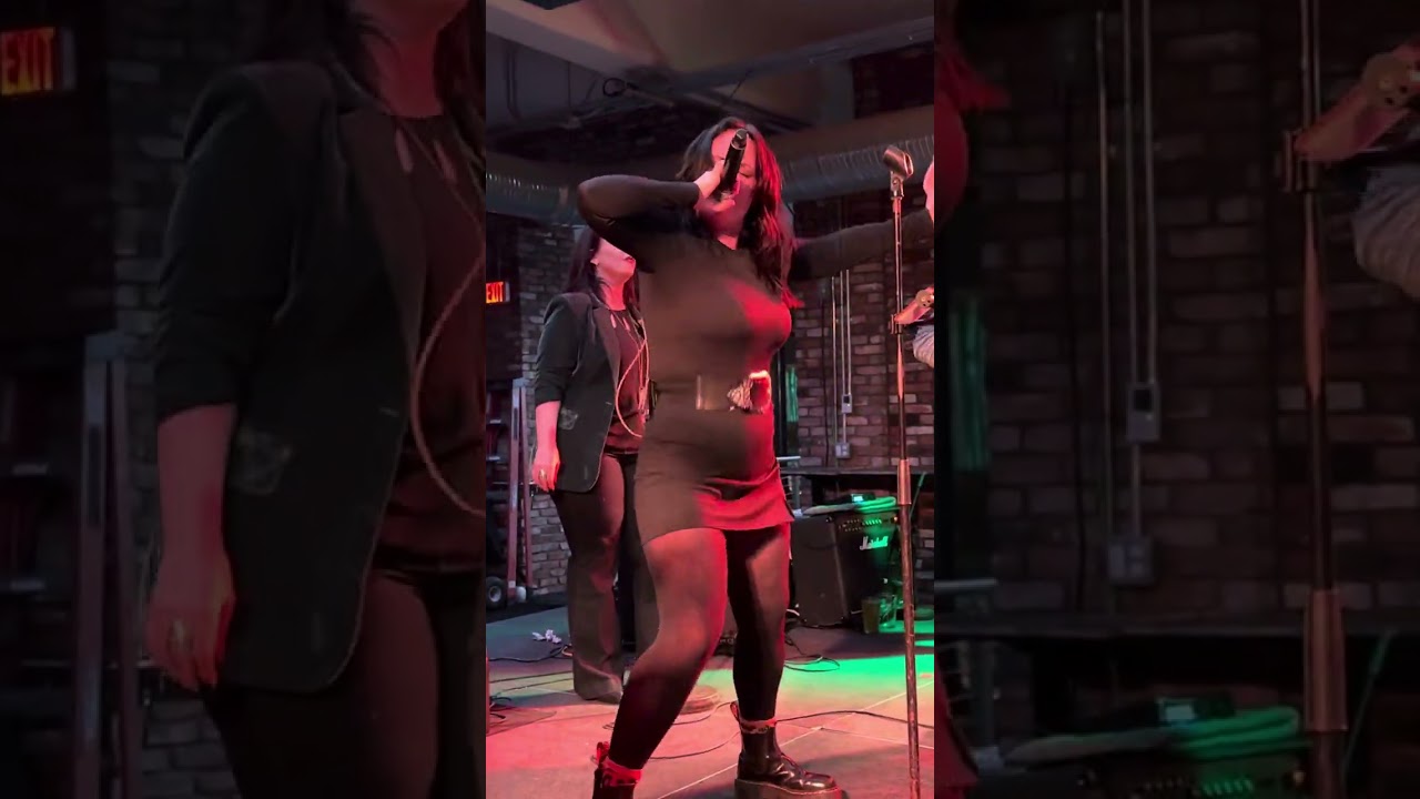 The Refrigerators with Amelia Karcher doing Kenny Loggins Footloose