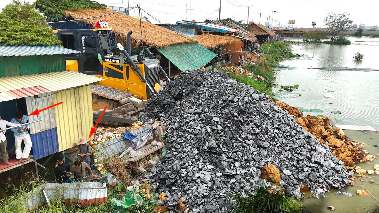 NEW Landfilling flooded & Cleaning BY Bulldozer SHANTUl DH17C3Pro pushing stone dump truck wheel 10