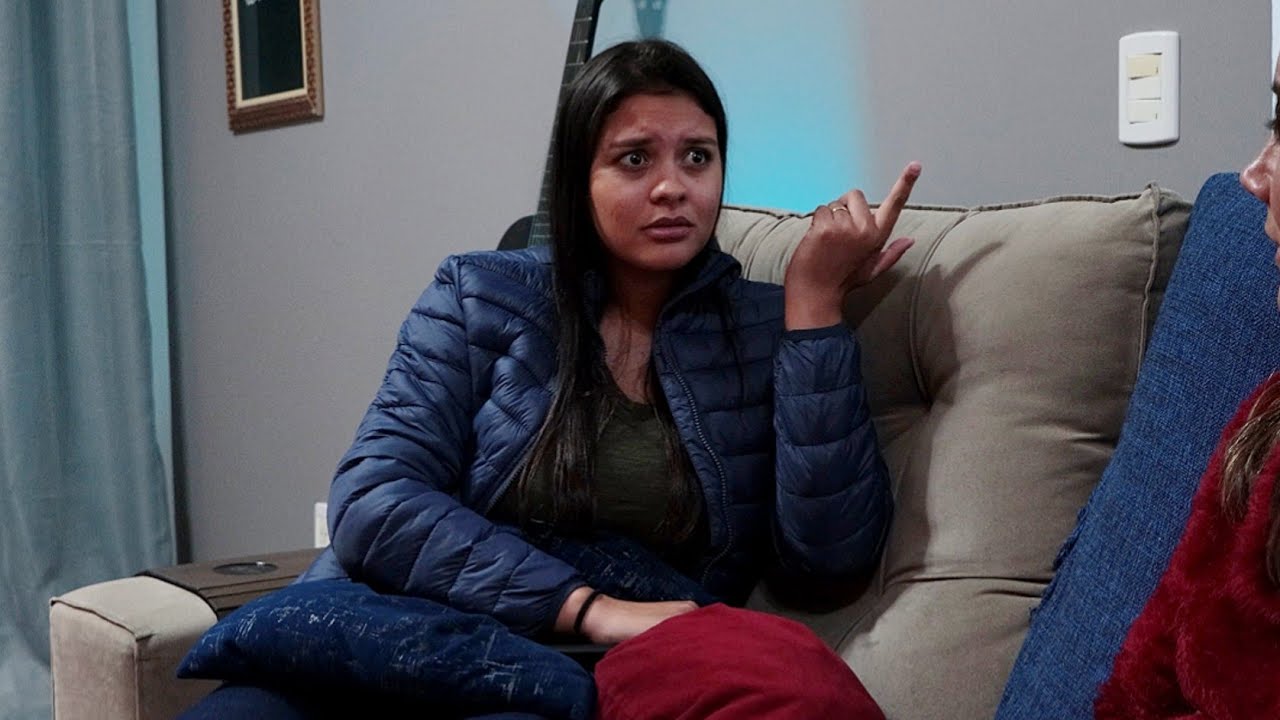 Ex marido acha que ela gasta a pensão com seus luxos