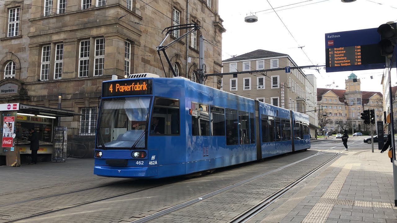 Straßenbahn in Kassel und Schienenersatzverkehr auf der Linie 5 nach Baunatal