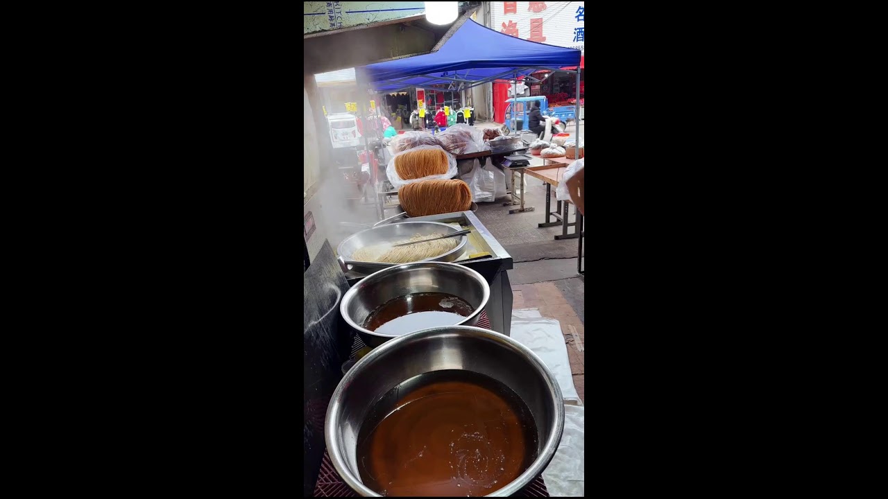 China Snack Livestream | Hand-Pulled Sanzi Technique | Real-Time Frying Process