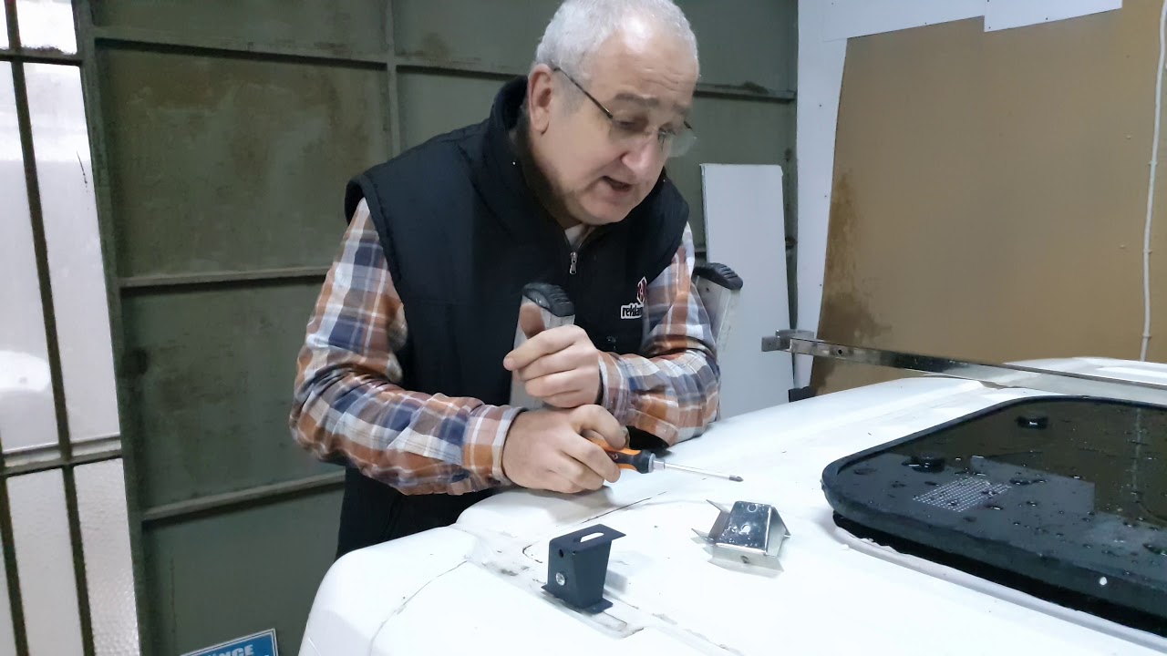 Ducato, Boxer, Jumper  Karavan tavan bar bağlantı aparatı