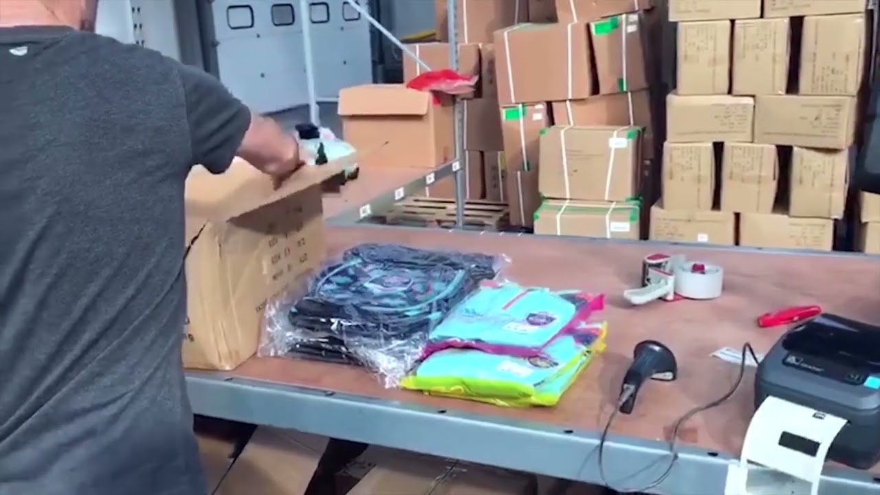 Speedpack order fulfilment - univerzalni sistem pakovanja za e-komerc
