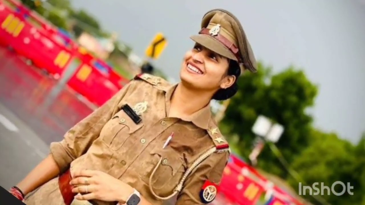 Sub inspector in up police girl video please subscribe #subinspector #inspector #police #subscribe 🚨