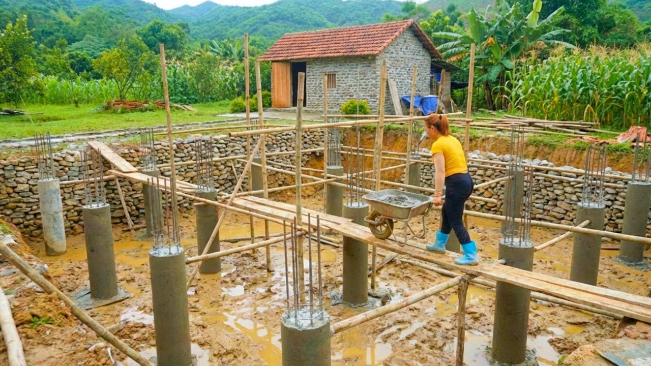 Building a Dream Home After Many Years of Planning – Installing Steel Columns and Pouring Concrete