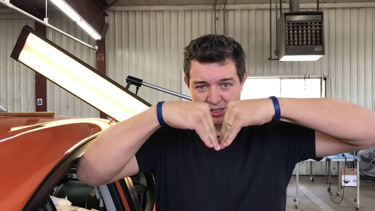 Como remover amassados na coluna do carro - Martelinho de ouro