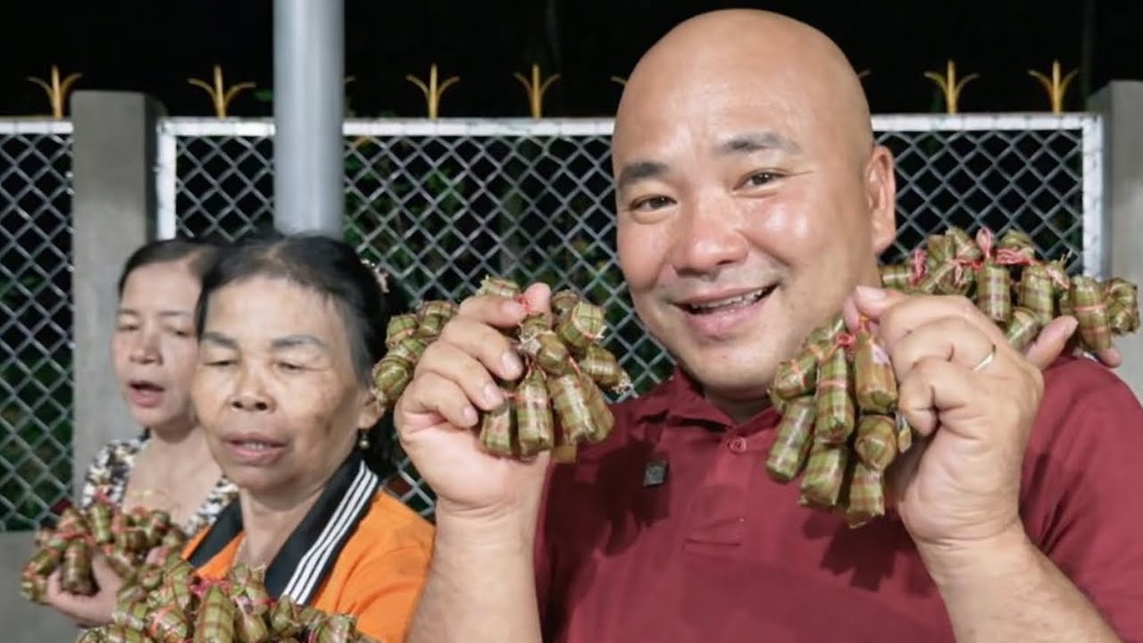 TÒ MÒ VỀ CHIẾC BÁNH TÍ HON VÀ BẤT NGỜ CẬU TƯ ANH MẾN 