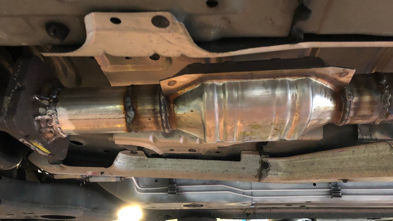 V8 Sport Kat einbauen Magna Flow 200 Zellen Kat/how to install a race converter exchange Cadillac V8