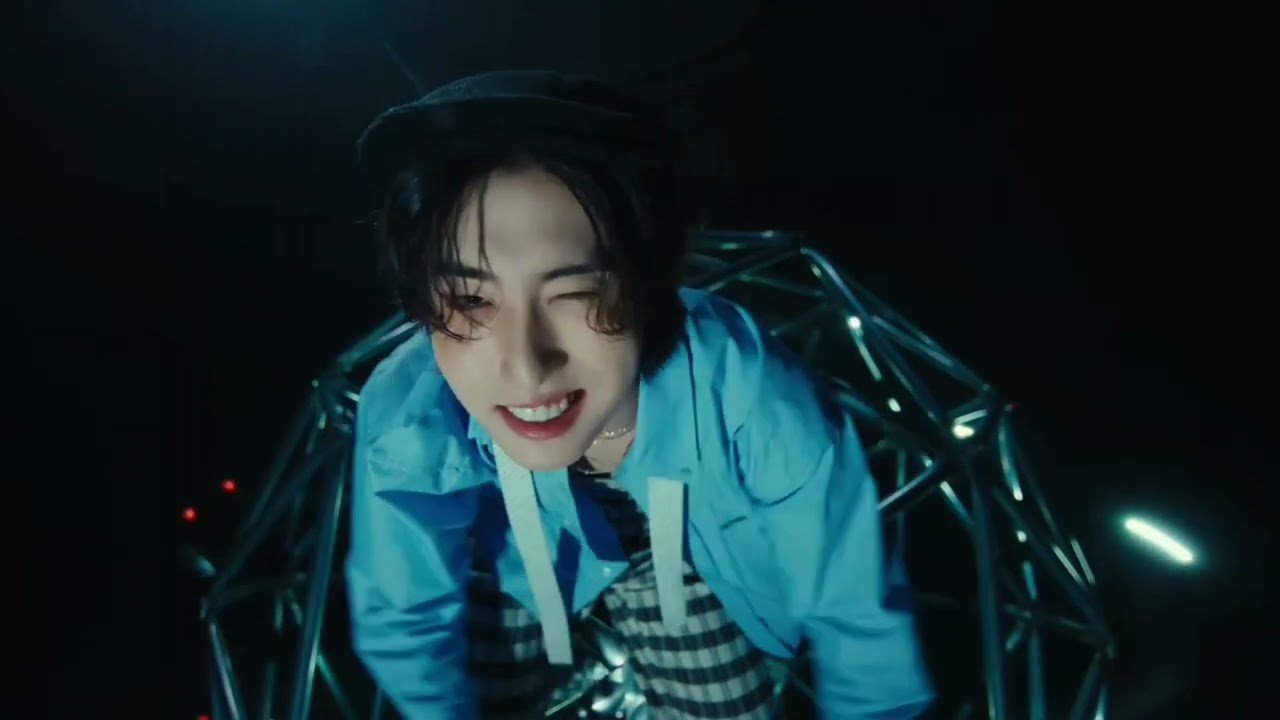 Skz mountains, but with an alien voice effect 😂😂😭😭😭#straykids #kpopskz #kpop #skz