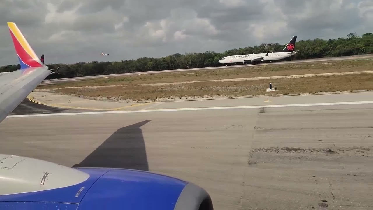 Southwest Airlines 737-700 Takeoff from Cancun (CUN-STL)