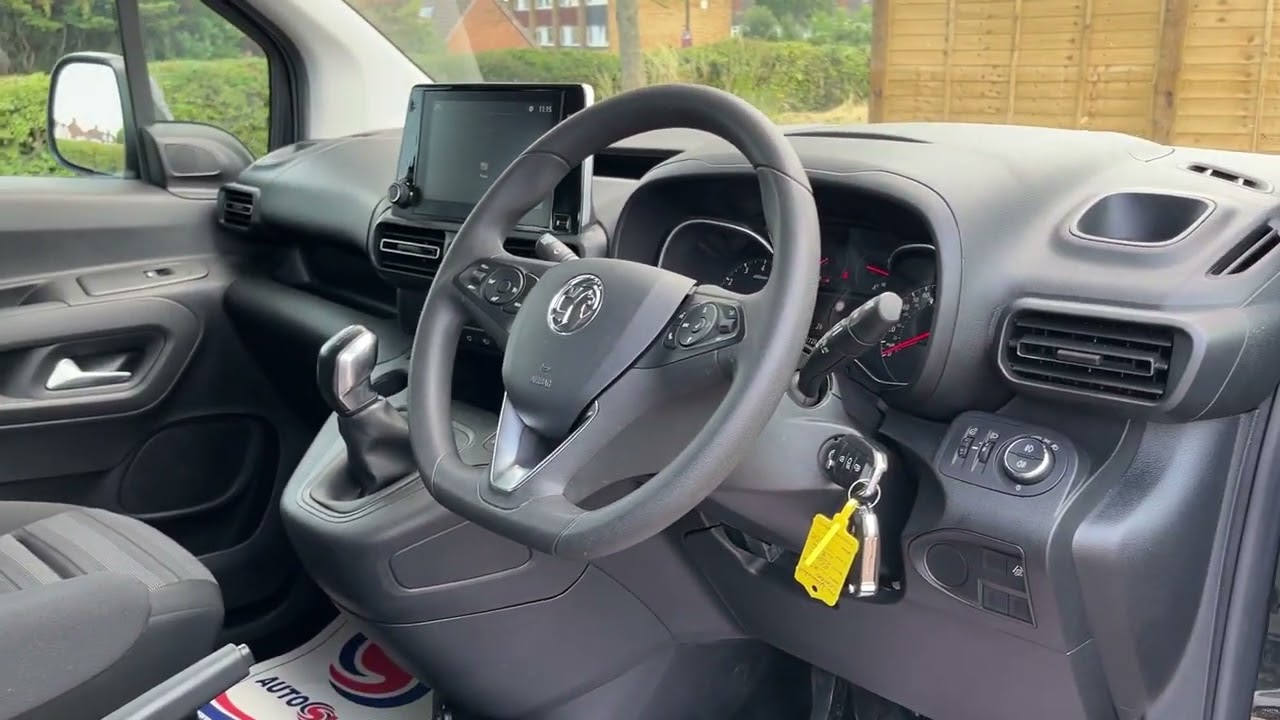Vauxhall Combo Life 1.5 td 7 seater rhcarsales.co.uk 0203 0074780 or  07493 809778