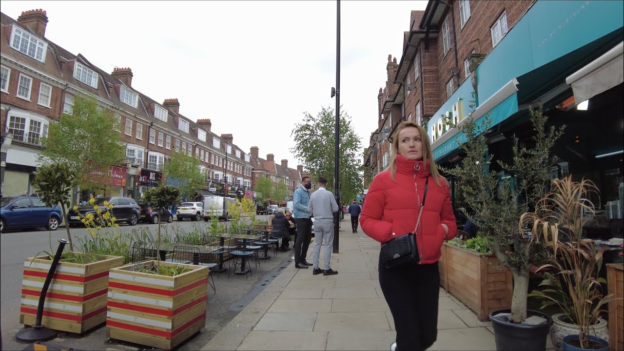 Golders Green | Hidden London | Friday afternoon stroll along the High Street post Lockdown 2021