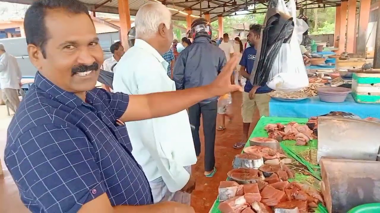 மீனைப்பார்த்து   இறாலைப்  பார்த்து நண்டின்  ருசியறிந்தேன்  கடலைப்பார்த்து  ஆற்றைப்பார்த்து  மீனின் 