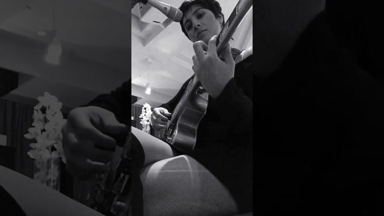 Wake Up Alone - Amy Winehouse (Cover by Gracie)