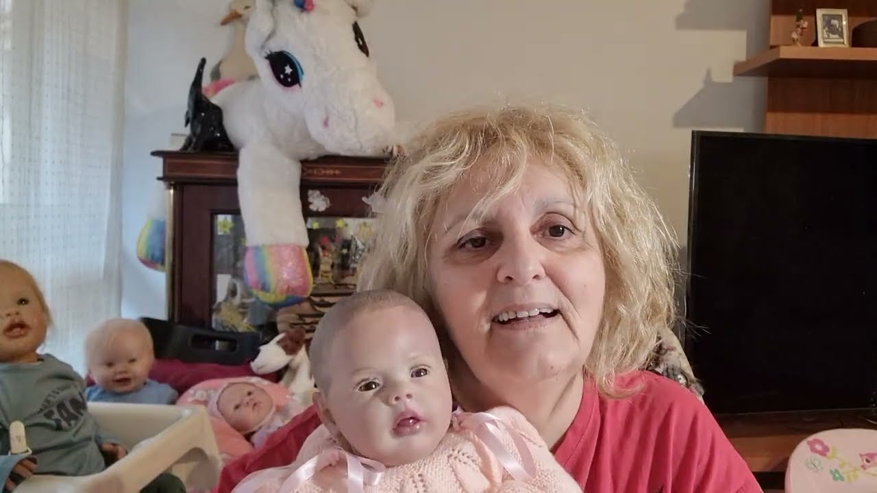 La Nueva bebé reborn en venta, Alejandra, se convierte en Alejandro