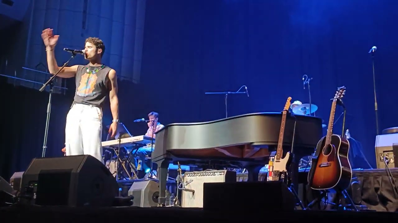 Darren Criss - Hopelessly Devoted to You - Sydney 2, Australia