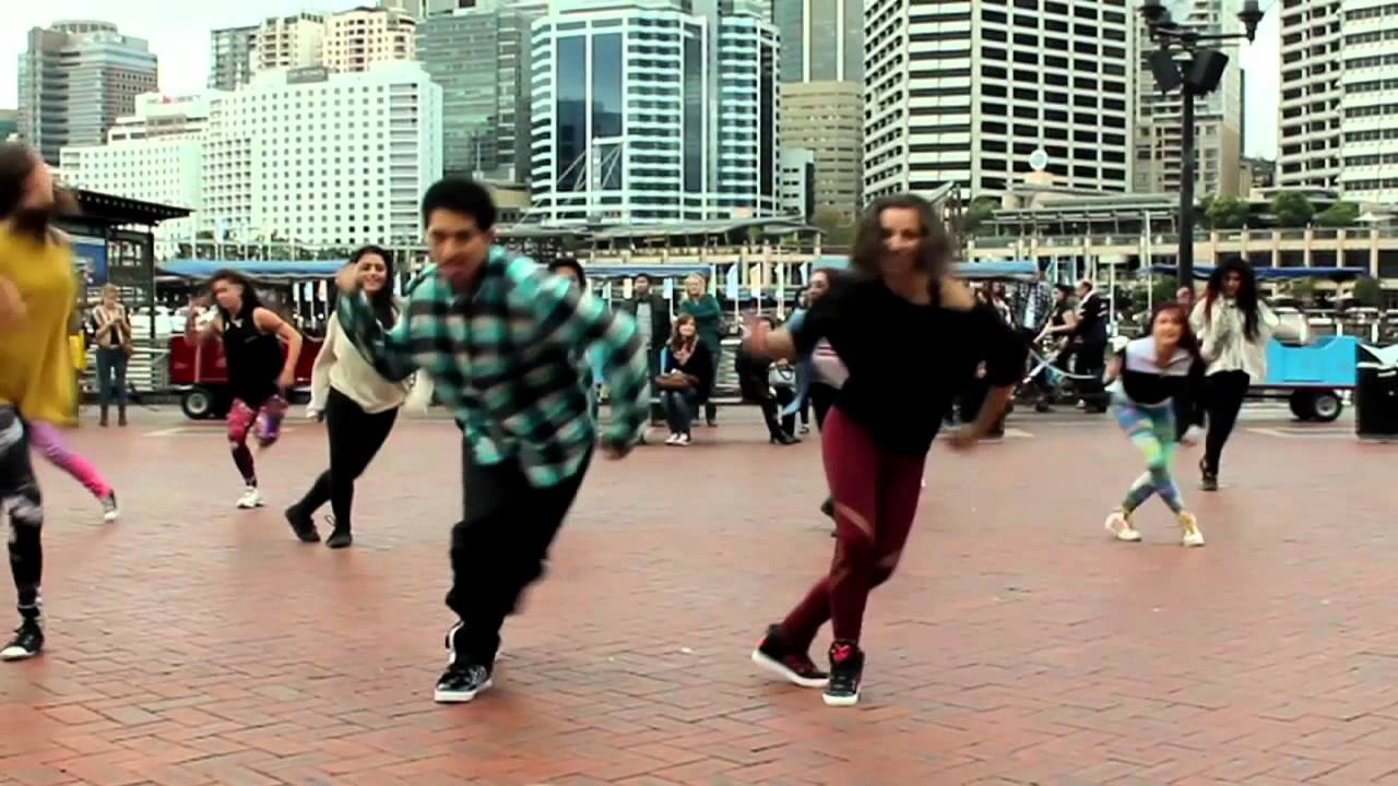 Proposal Flashmob Darling Harbour - Clement & Natasha - Immaculate Flash