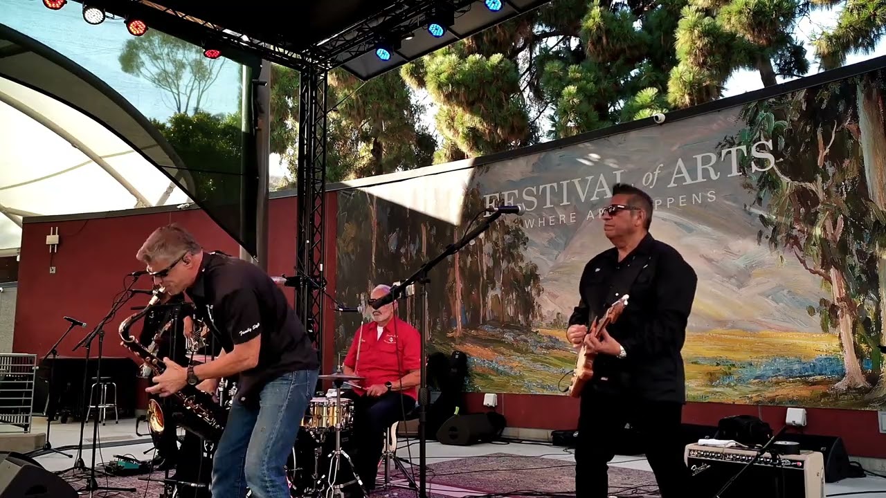 Family Style at Laguna Beach Festival of Arts 
