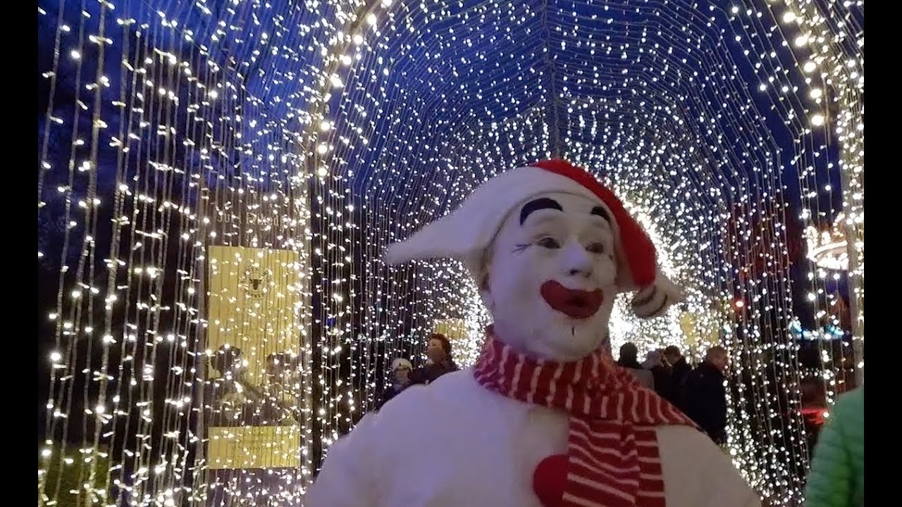 Med Julepjerrot i Tivoli Friheden