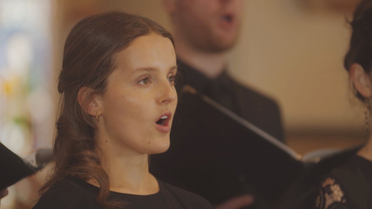 Ave Verum Corpus - Tenebrae, conducted by Nigel Short - Michael John Trotta