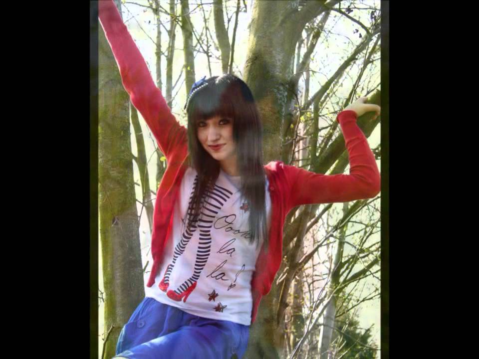 DAS'z own...Bee-scuit &curren;