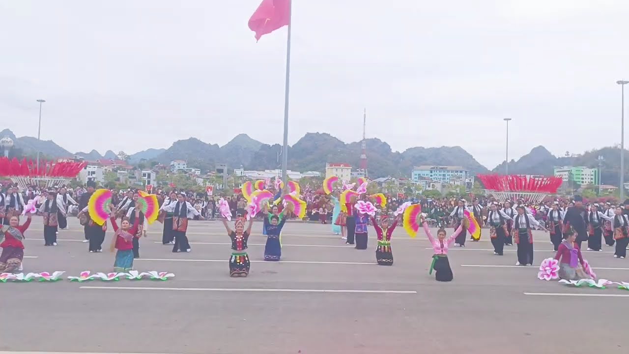 Hội thi múa xòe năm 2026 tổng hợp các đội thi đến từ các xã phường thành phố sơn la 