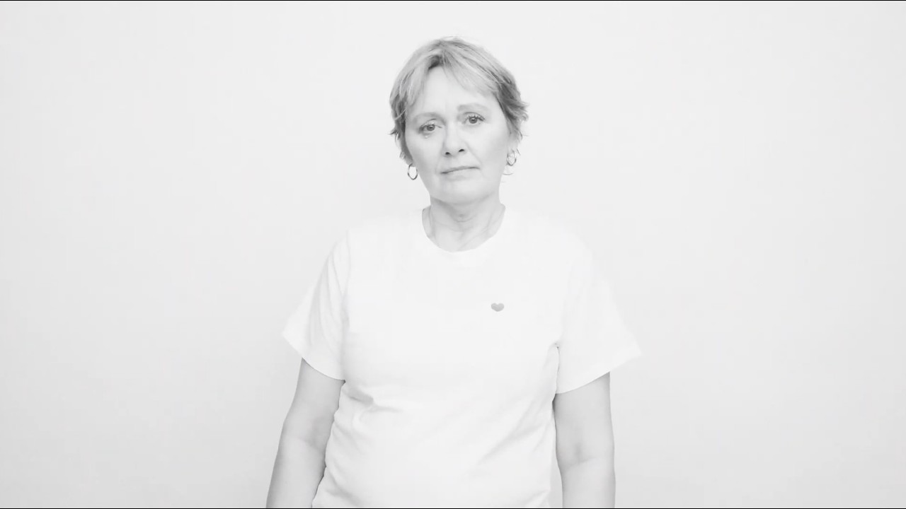 Charlotte Skadhauge - Verden vågner i morgen
