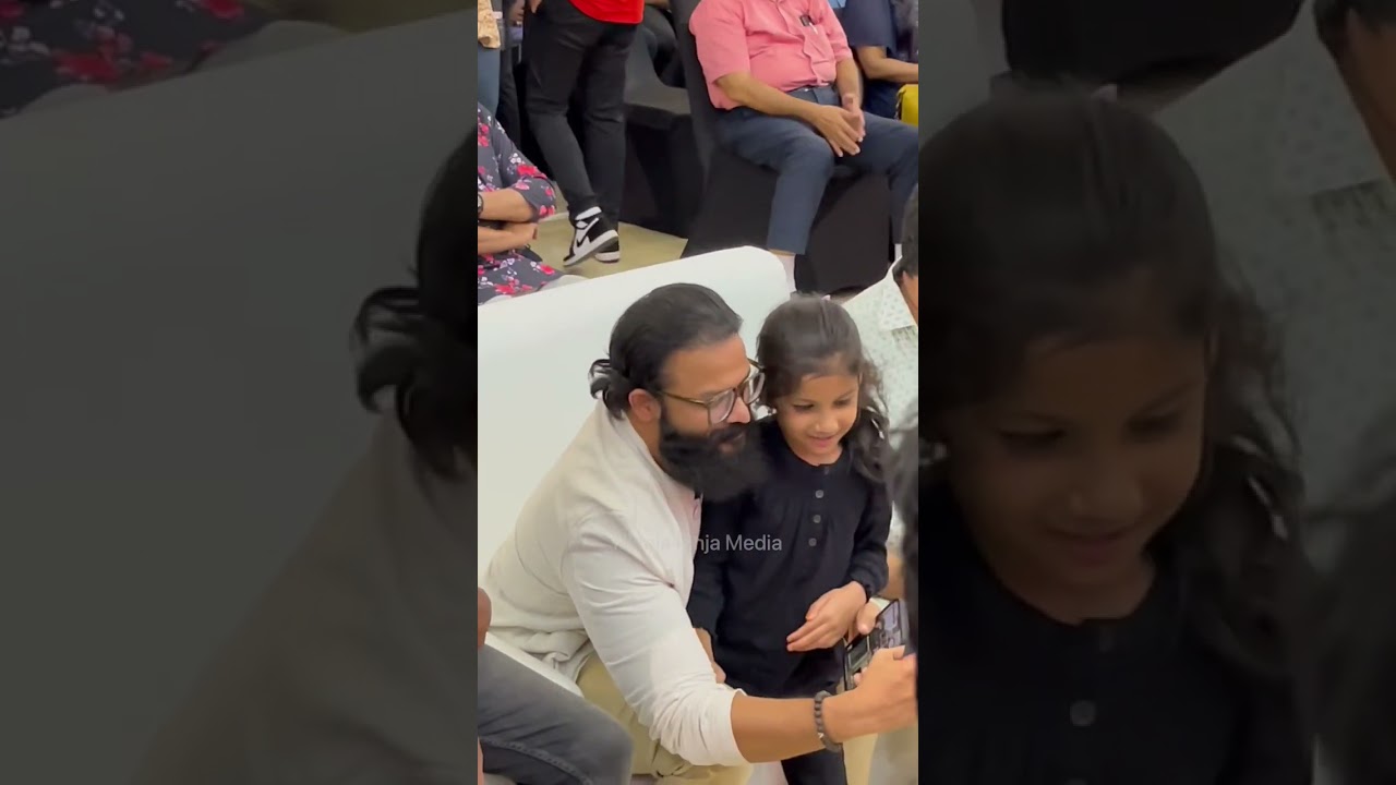 Jayasurya at Eesho movie trailer launch | Kochi #jayasurya #eesho #lulumallkochi