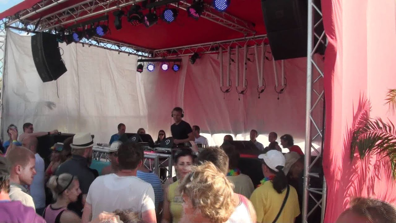 Kai Tracid Playing Emmanuel Top - Acid Phase @ Luminosity Beach Festival '11 P3