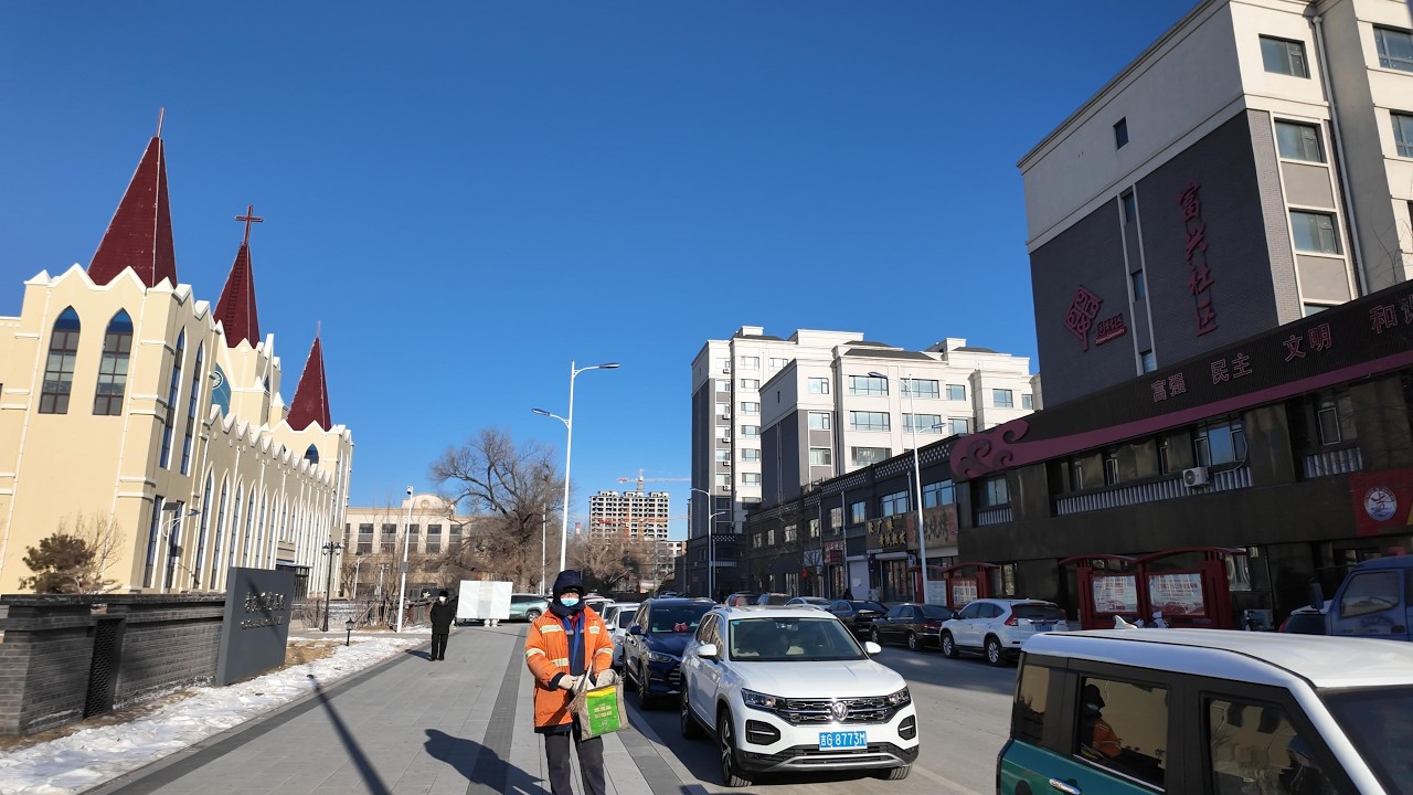 Пустые улицы отдалённого китайского города пятого уровня 🇨🇳｜Зимняя прогулка по Taonan (洮南市)