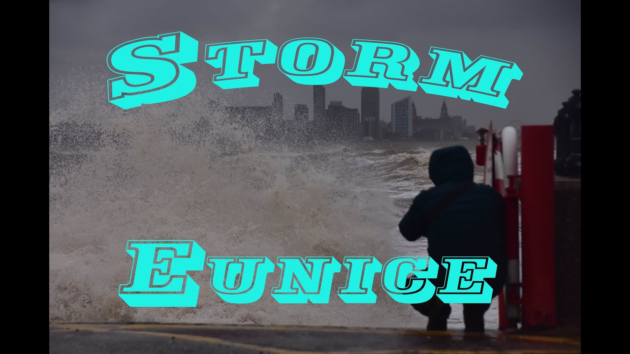 Storm Eunice stops shipping on the Mersey today