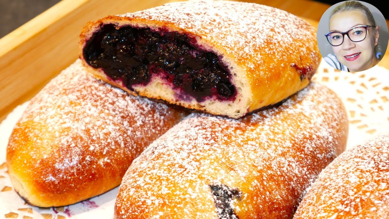 Jagodzianki domowe - Drożdż&oacute;wki z jagodami. Krok po kroku.  Becia gotuje i poleca.