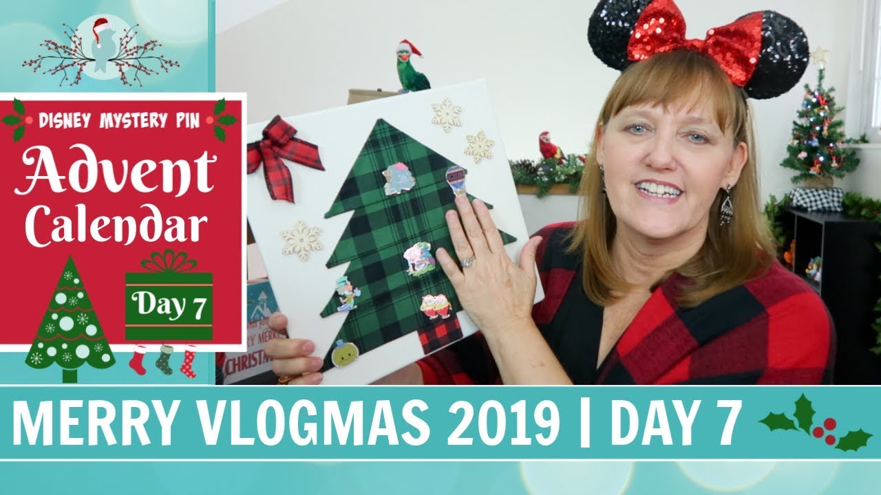 Disney Mystery Pin Advent Calendar Day 7 Opening | Vlogmas 2019 - Day 7🎄