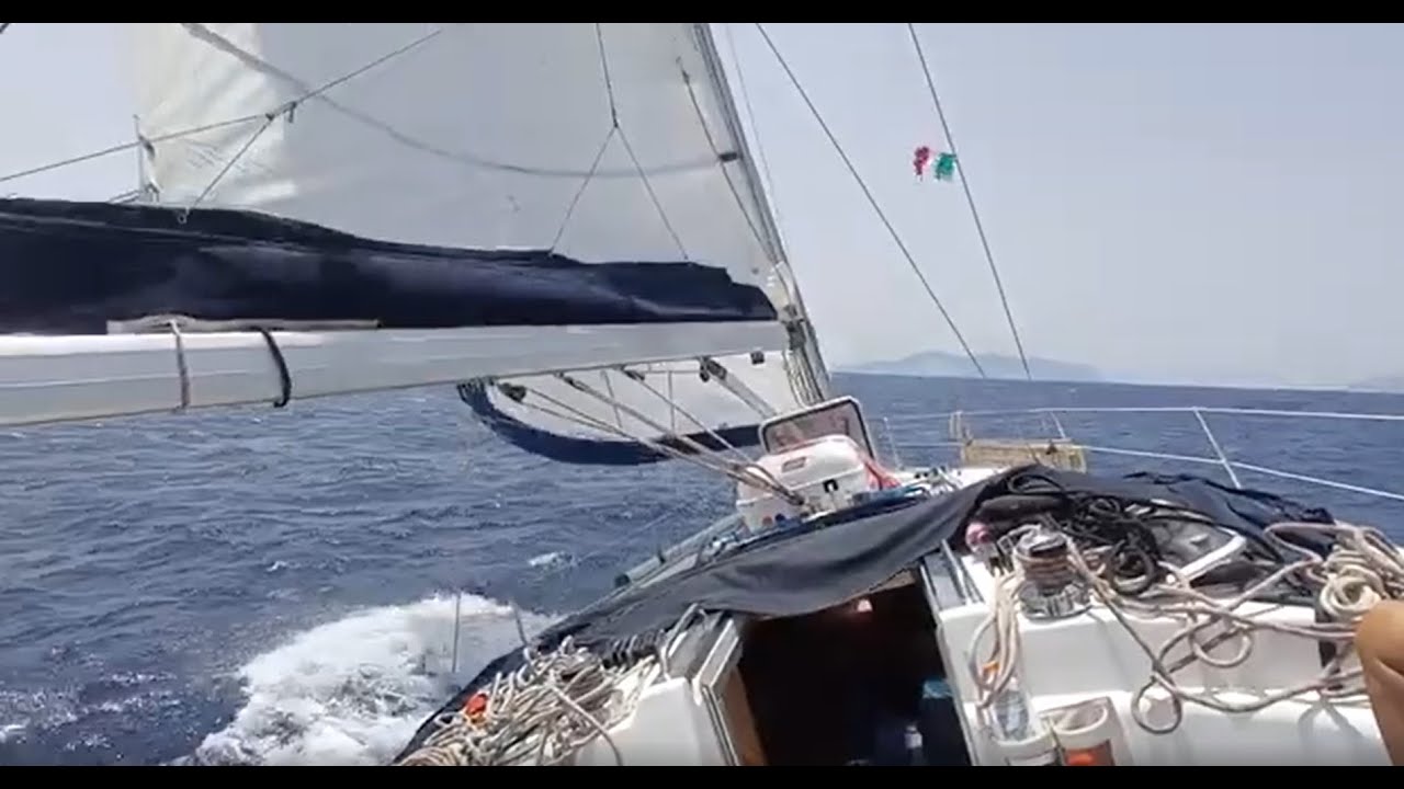 TRAVESÍA ISLAS EOLEAS