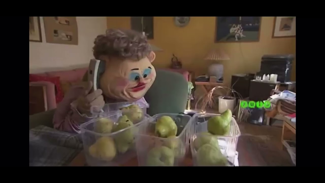 Radio Karen - Else fra n&oslash;rrebro har k&oslash;bt p&aelig;rer 🍐- Mit favorit klip over dem alle