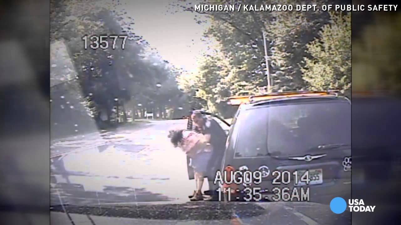 Cop saves choking woman during traffic stop
