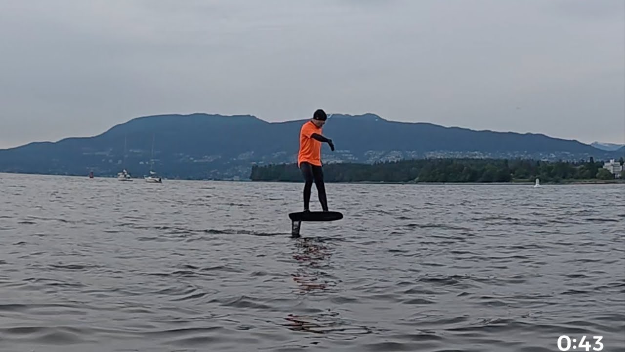 Pumpfoil: Gong Trail 145 first ride and back to back with Sirus 186, then some glides on the 1401