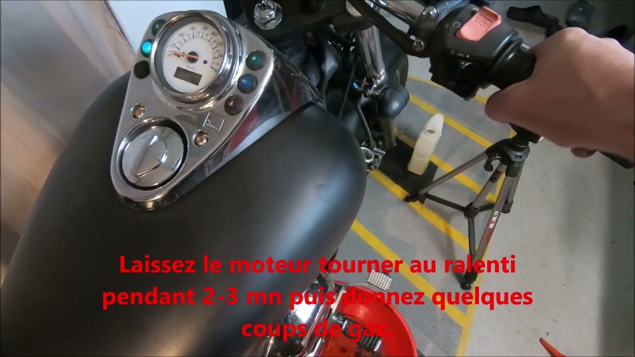 Tuto Vidange liquide de refroidissement sur Honda Shadow VT 125