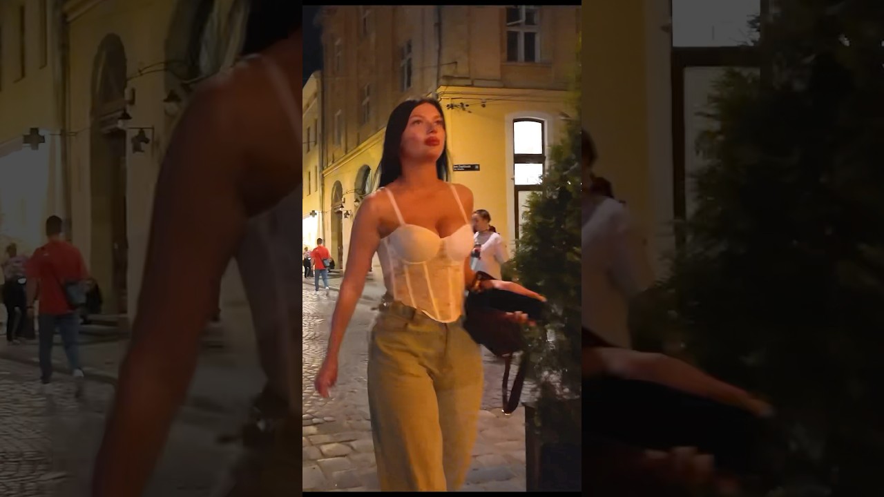 Girls from Lviv Ukraine #львів #travel #streetstyle #lvivcitywalk #ukraine #streetphotography