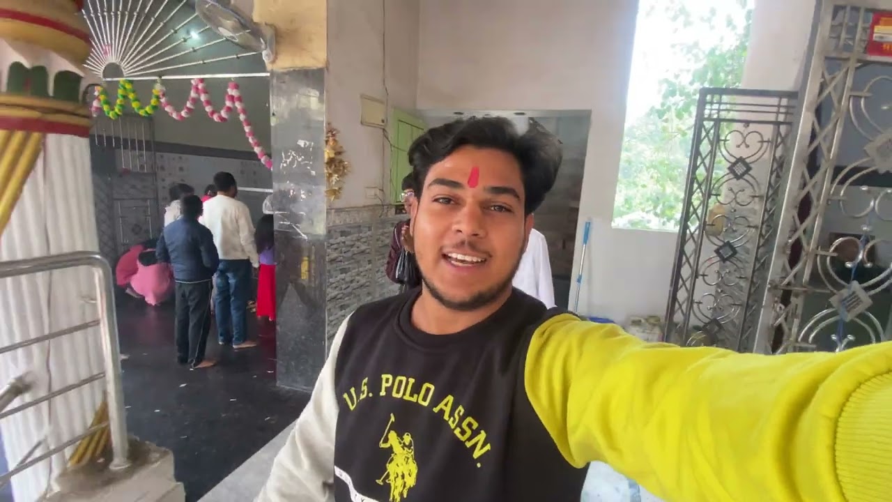 Aaj Hum Pooja karne gaye The |￼ ￼ Toma mujhe Chot lagi ￼￼