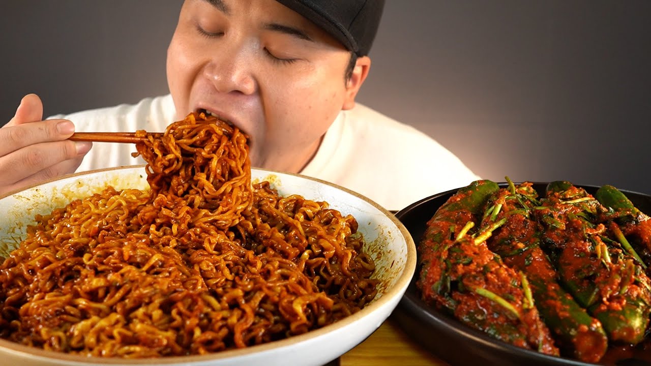 꾸덕한 까르보나라불닭+짜파게티와 오이소박이 먹방~!! 리얼사운드  ASMR social eating Mukbang(Eating Show)