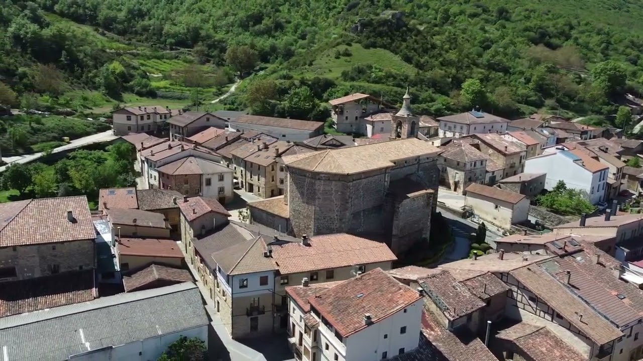 Pueblo de Bernedo (Álava)