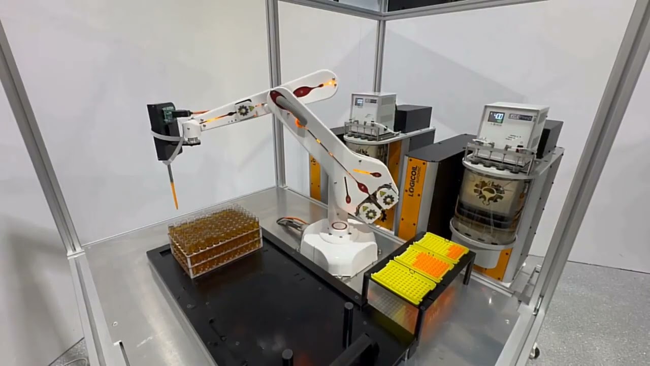R12 Robotic Arm | Fluid Sampling & Delivery | Laboratory Automation