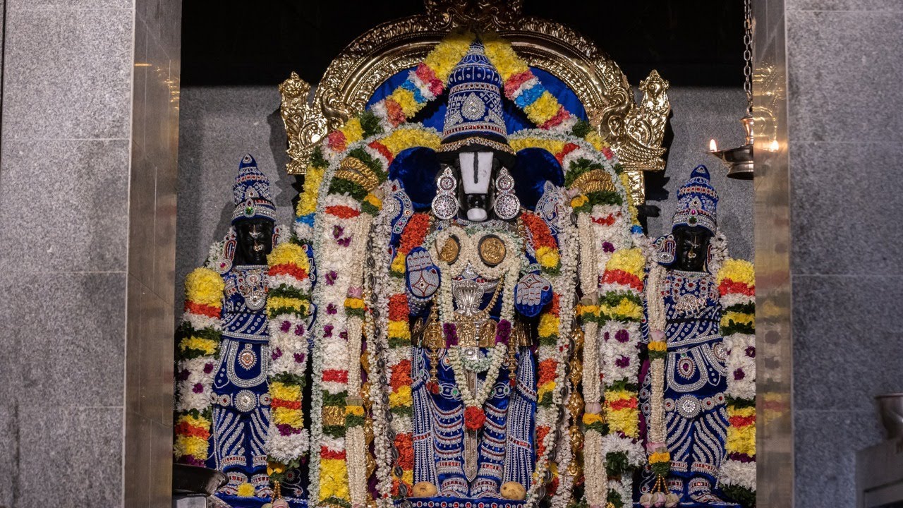 Theerthavari at Sri Srinivasa Perumal Temple
